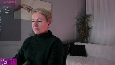 Snapshot of nika_smit chatting on 25, 1, 2025 Nika online show from 25, 1, 2025