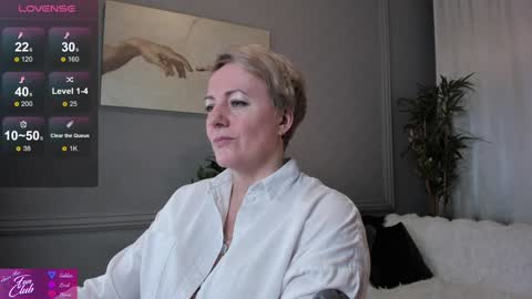 Snapshot of nika_smit chatting on 2, 2, 2025 Nika online show from 2, 2, 2025