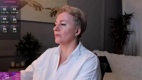 Snapshot of nika_smit chatting on 1, 3, 2025 Nika online show from 1, 3, 2025