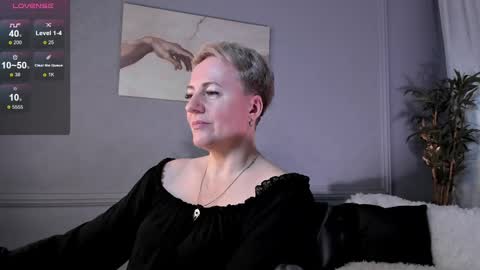Snapshot of nika_smit chatting on 4, 3, 2025 Nika online show from 4, 3, 2025
