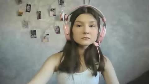 Hi Im Nika  Its my FIRST day here... will you take care of me  online show from 16, 4, 2026