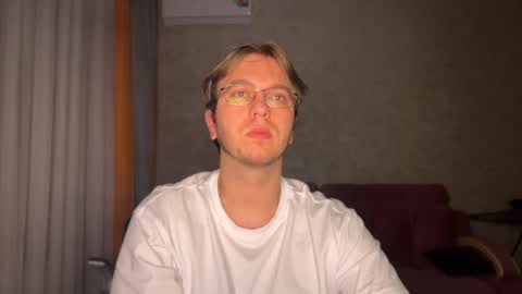 Snapshot of nikceline chatting on 30, 11, 2025 Celine online show from 30, 11, 2025