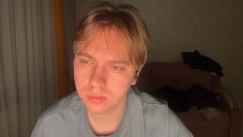 Snapshot of nikceline chatting on 17, 12, 2025 Celine online show from 17, 12, 2025