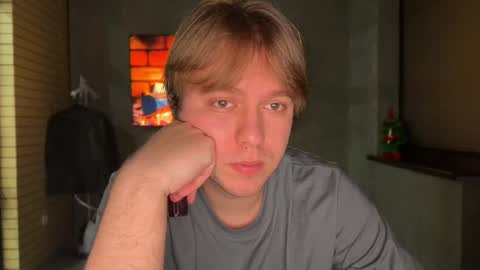 Snapshot of nikceline chatting on 20, 12, 2025 Celine online show from 20, 12, 2025