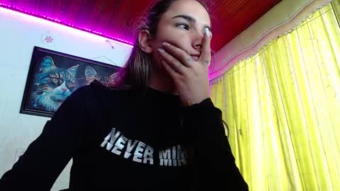 Snapshot of niki_1998 chatting on 19, 12, 2024 Natalia online show from 19, 12, 2024