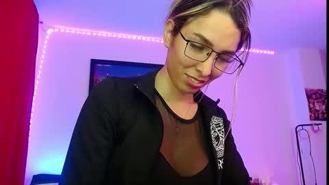 Snapshot of niki_1998 chatting on 13, 9, 2025 Natalia online show from 13, 9, 2025