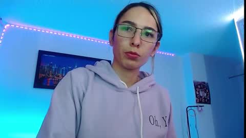 Snapshot of niki_1998 chatting on 19, 9, 2025 Natalia online show from 19, 9, 2025