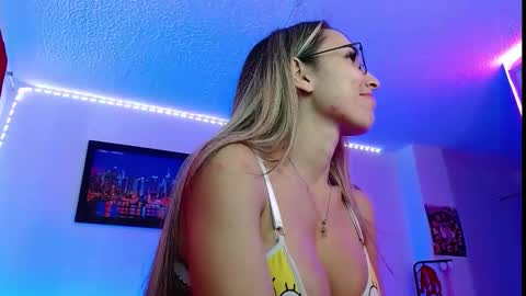 Snapshot of niki_1998 chatting on 27, 9, 2025 Natalia online show from 27, 9, 2025