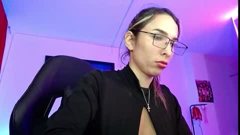 Snapshot of niki_1998 chatting on 7, 10, 2025 Natalia online show from 7, 10, 2025