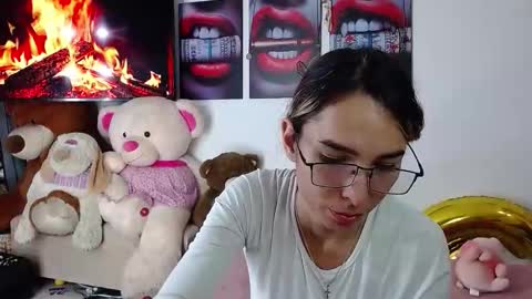 Snapshot of niki_1998 chatting on 13, 11, 2025 Natalia online show from 13, 11, 2025