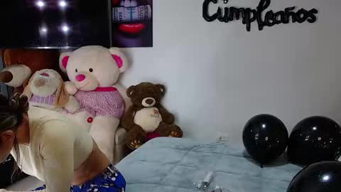 Snapshot of niki_1998 chatting on 14, 11, 2025 Natalia online show from 14, 11, 2025