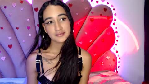 Snapshot of nikibrice chatting on 14, 2, 2025 online show from 14, 2, 2025