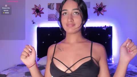 Snapshot of nikibrice chatting on 3, 3, 2025 online show from 3, 3, 2025