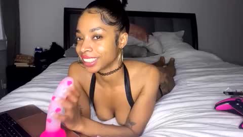 Snapshot of nikitalove104 chatting on 29, 10, 2025 nikitalove104 online show from 29, 10, 2025