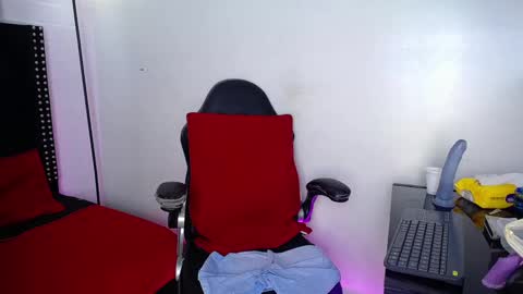 Nikkenyx online show from 25, 2, 2025