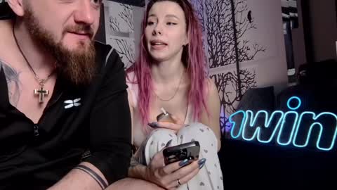 nikki7377 online show from 28, 1, 2025