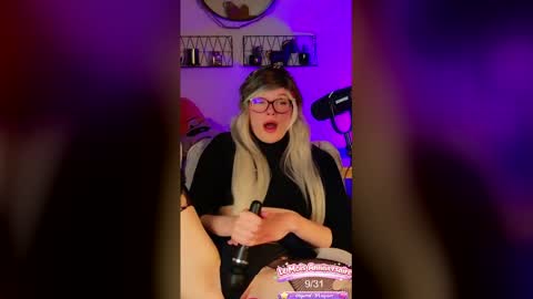 Kitty Chatte online show from 14, 4, 2026