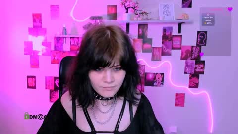 nikki_kiss_ online show from 23, 4, 2026
