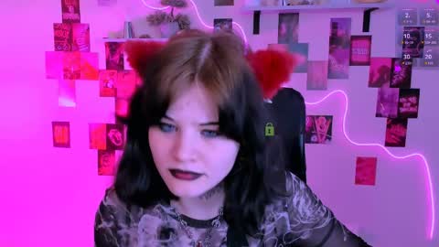nikki_kiss_ online show from 15, 5, 2026
