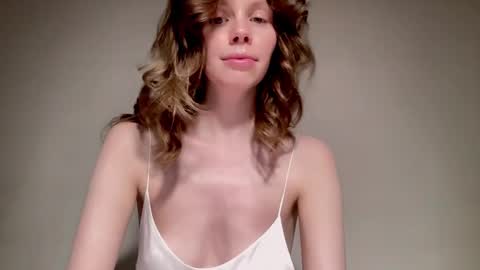 Snapshot of nikki_mi chatting on 13, 12, 2024 Nikki online show from 13, 12, 2024