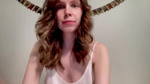 Snapshot of nikki_mi chatting on 5, 2, 2025 Nikki online show from 5, 2, 2025