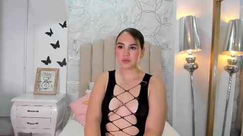 nikki_moon_ online show from 10, 7, 2026