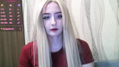 Snapshot of nikki_roseanna chatting on 18, 11, 2025 Nikki Roseanna online show from 18, 11, 2025