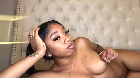 Snapshot of nikkib333 chatting on 12, 2, 2025 NikkiB online show from 12, 2, 2025