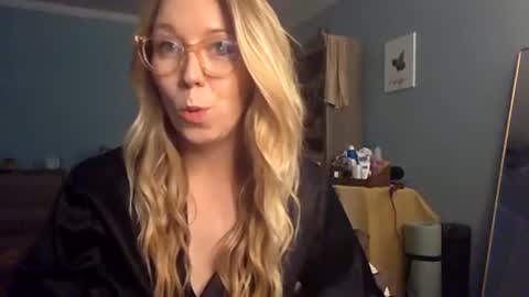 Snapshot of nikkib653466 chatting on 10, 7, 2026 nikkib653466 online show from 10, 7, 2026