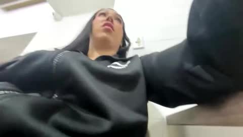 Snapshot of nikkii_vegaa chatting on 14, 11, 2025 Nikki online show from 14, 11, 2025