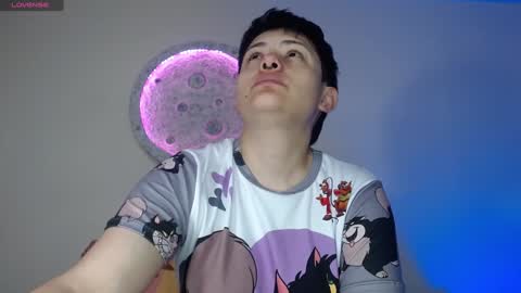 Nikky online show from 5, 1, 2025