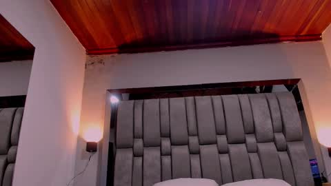     online show from 14, 12, 2025