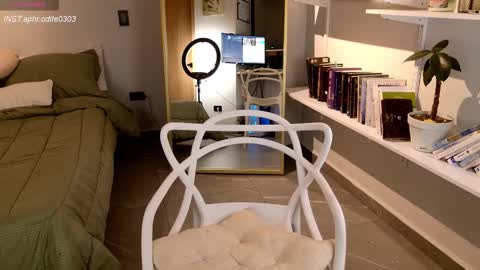 Nicole cam online show from 13, 12, 2025