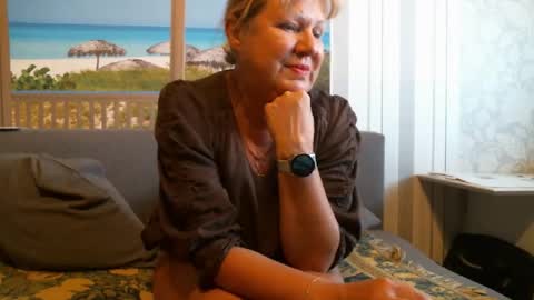 Snapshot of nikole111 chatting on 1, 4, 2026 Nikole1 online show from 1, 4, 2026