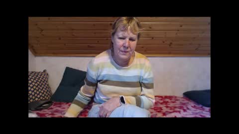 Snapshot of nikole111 chatting on 4, 4, 2026 Nikole1 online show from 4, 4, 2026