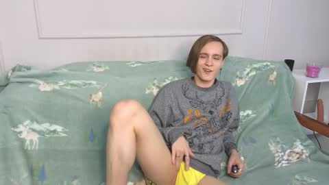 Snapshot of nikompell chatting on 7, 1, 2025 niko online show from 7, 1, 2025