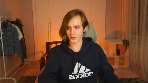 Snapshot of nikompell chatting on 10, 3, 2025 niko online show from 10, 3, 2025