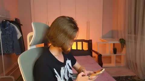 Snapshot of nikompell chatting on 10, 3, 2025 niko online show from 10, 3, 2025