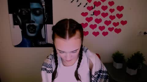 Snapshot of nikonara_ chatting on 12, 12, 2024 nikonara_ online show from 12, 12, 2024