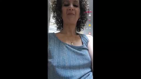 Snapshot of nikpassion123 chatting on 15, 2, 2025 nikol online show from 15, 2, 2025