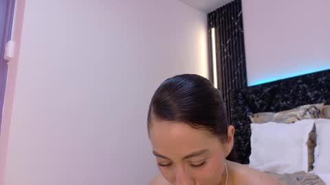  NIKY SMIT  online show from 24, 1, 2025