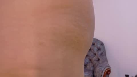  NIKY SMIT  online show from 25, 1, 2025