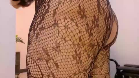  NIKY SMIT  online show from 24, 2, 2025