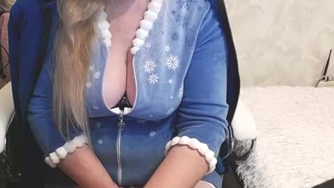 Nimfalove online show from 2, 2, 2026