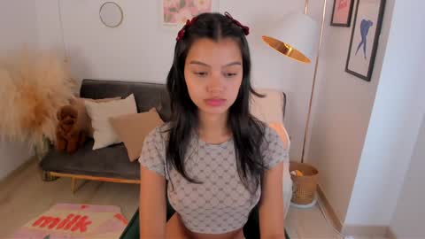 Snapshot of nina_agdal chatting on 5, 2, 2025 NINA online show from 5, 2, 2025