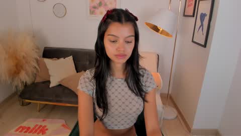 Snapshot of nina_agdal chatting on 5, 2, 2025 NINA online show from 5, 2, 2025