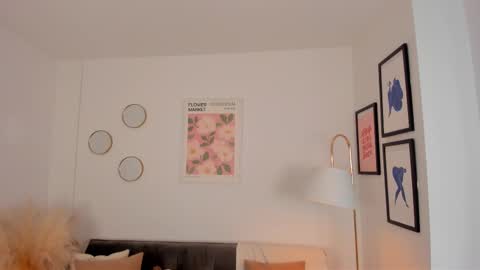 Snapshot of nina_agdal chatting on 10, 2, 2025 NINA online show from 10, 2, 2025