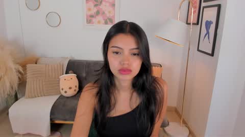 Snapshot of nina_agdal chatting on 19, 2, 2025 NINA online show from 19, 2, 2025