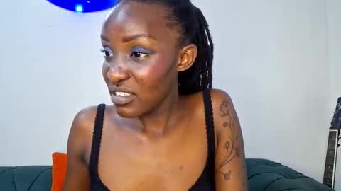 Snapshot of nina_bambi chatting on 30, 9, 2025 nina_bambi online show from 30, 9, 2025