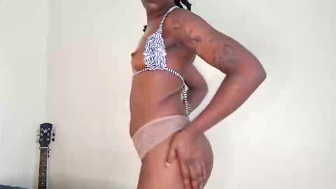 Snapshot of nina_bambi chatting on 14, 12, 2025 nina_bambi online show from 14, 12, 2025